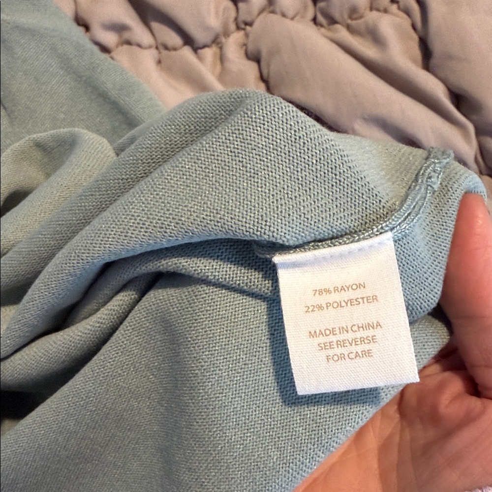 BRIT.NY Sage Green Puff Sleeve Knit Sweater Top Short Sleeve Medium NWT - Picture 9 of 13